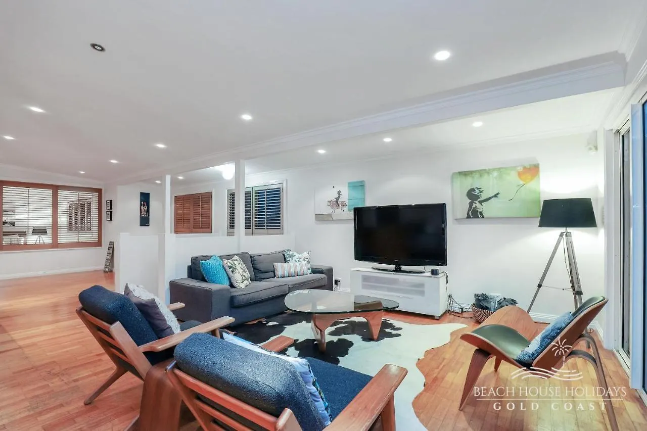 Holiday home True Beachfront Beach House Gold Coast