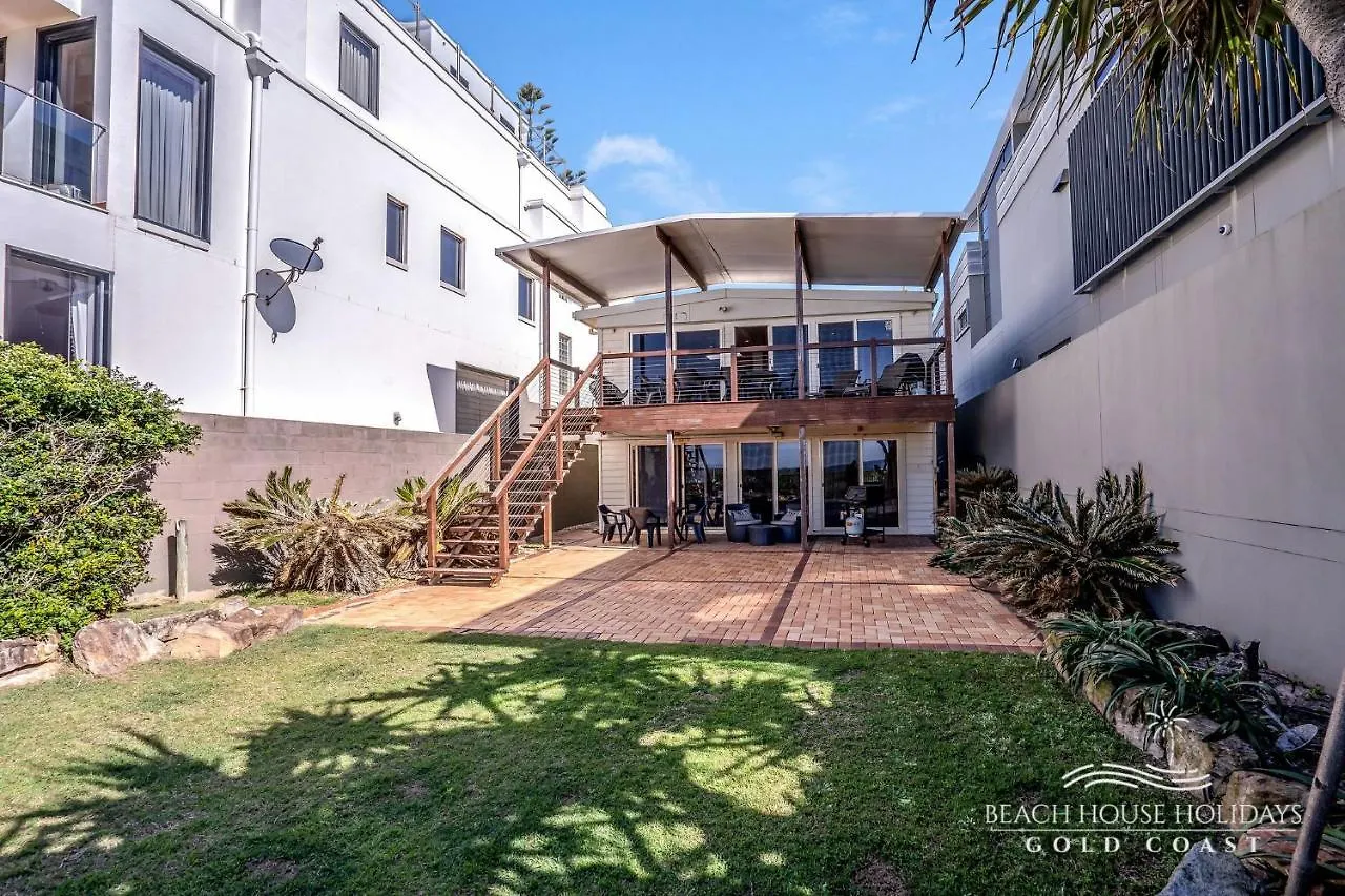Holiday home True Beachfront Beach House Gold Coast