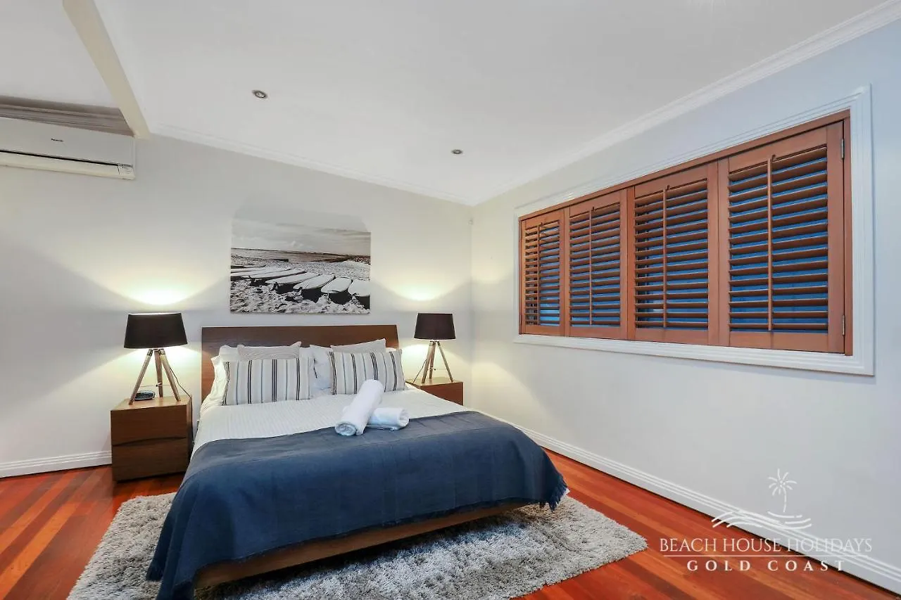 Semesterbostad True Beachfront Beach House Guldkusten Australien
