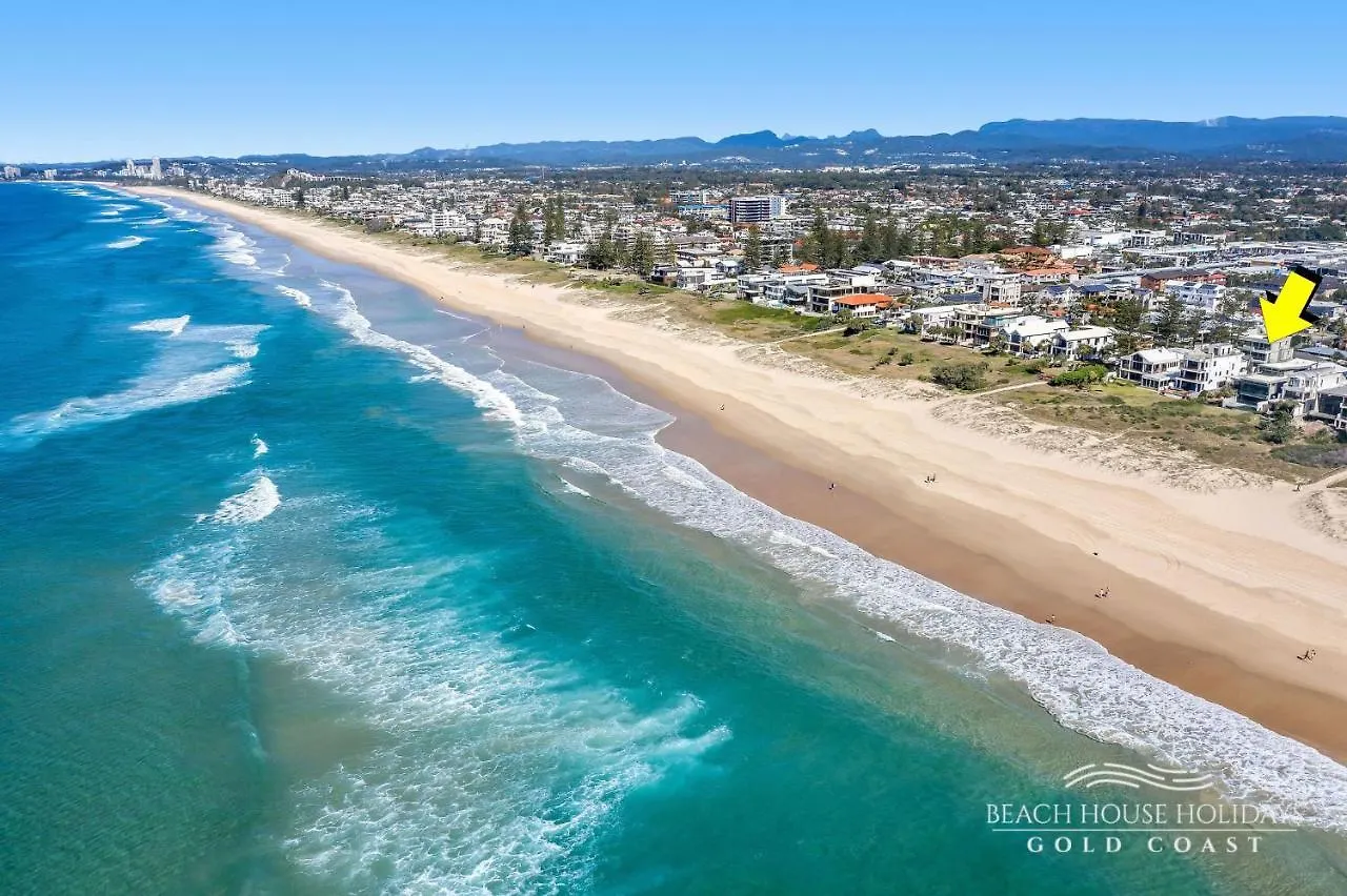 Holiday home True Beachfront Beach House Gold Coast
